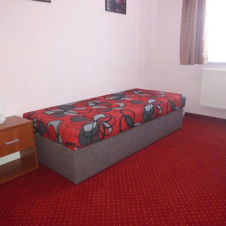 Apartment Karlovy Vary Bagian luar foto