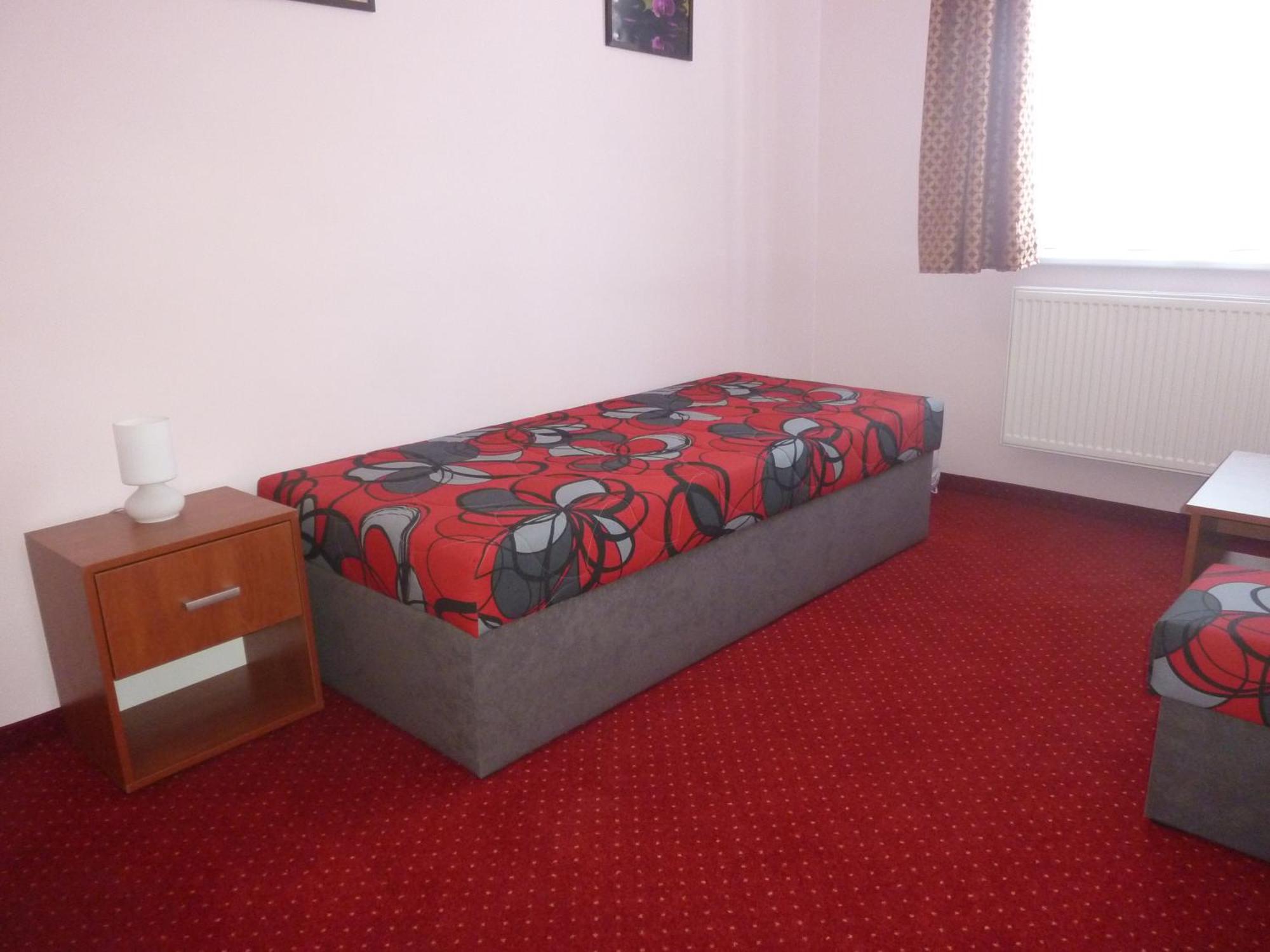 Apartment Karlovy Vary Bagian luar foto